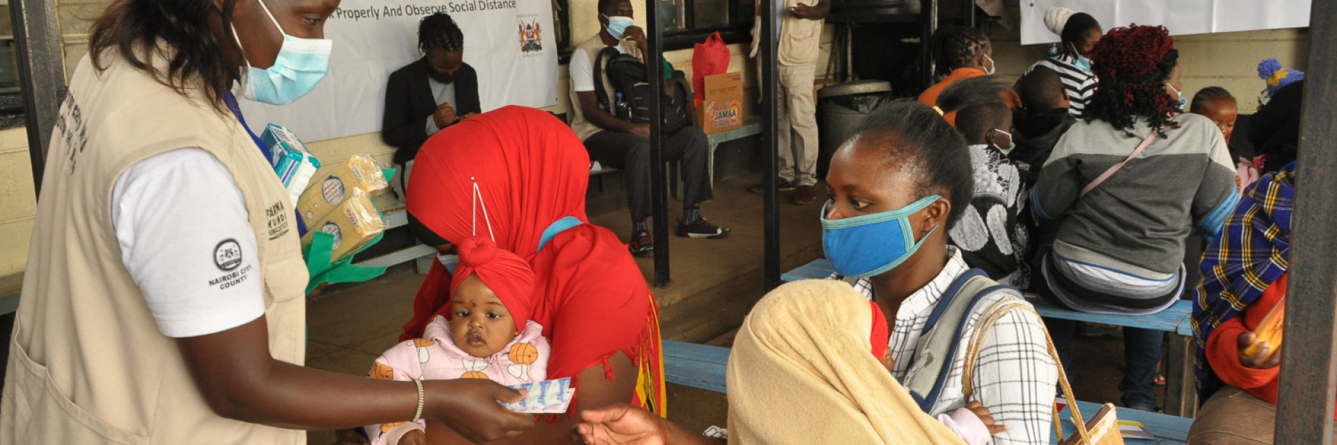 Gairebé 10.000 persones (40% refugiats) reben assistència sanitària a prop de Nairobi, Kenya, gràcies a una nova iniciativa de Farmamundi i Laboratorios Viñas