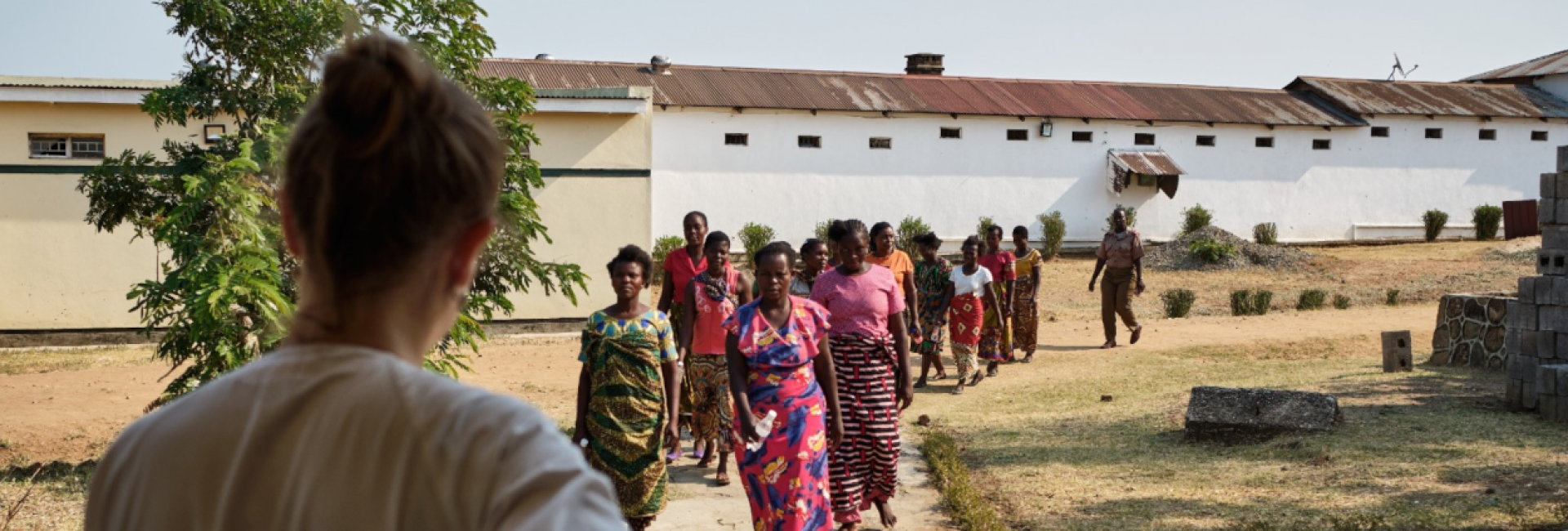 Un projecte de lluita contra un brot de sarna de Dermalawi rep l’ajuda de Laboratorios Viñas en una nova col·laboració amb la Fundación Piel Sana de l’AEDV